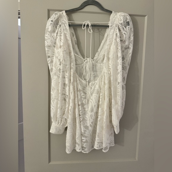 White Lace Dress - Picture 4 of 5